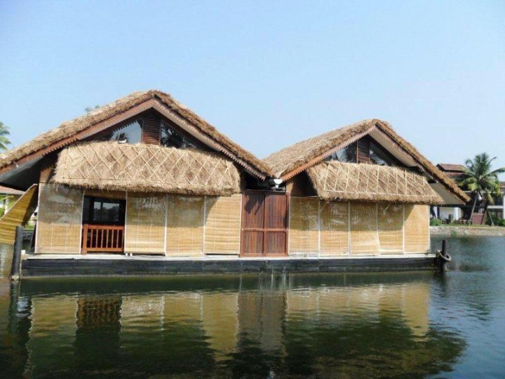 floating villa construction